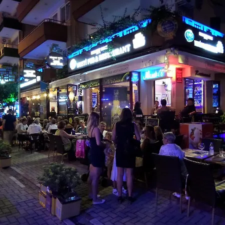 Musti 公寓式酒店 阿拉尼亚