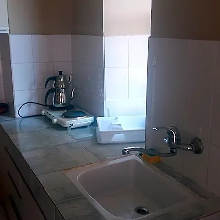 Ξενοδοχείο με διαμερίσματα Musti 4*