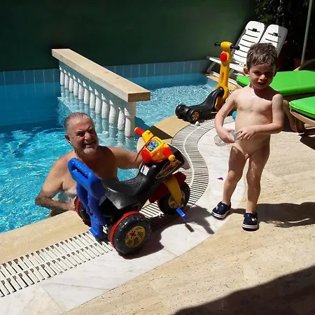 Musti 4* Αλάνια