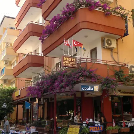 Ξενοδοχείο με διαμερίσματα Musti 4*