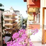 Musti 公寓式酒店 4*